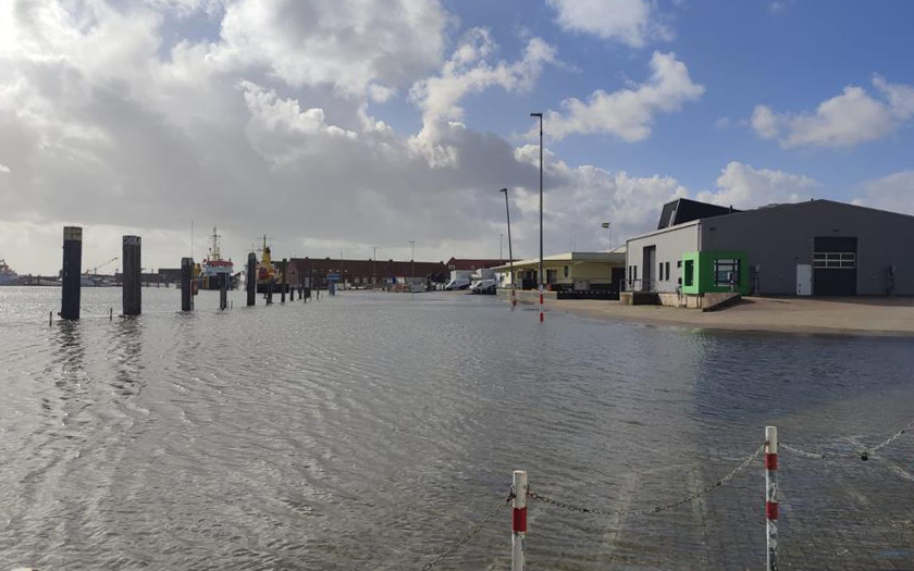 Überflutung des Hafens