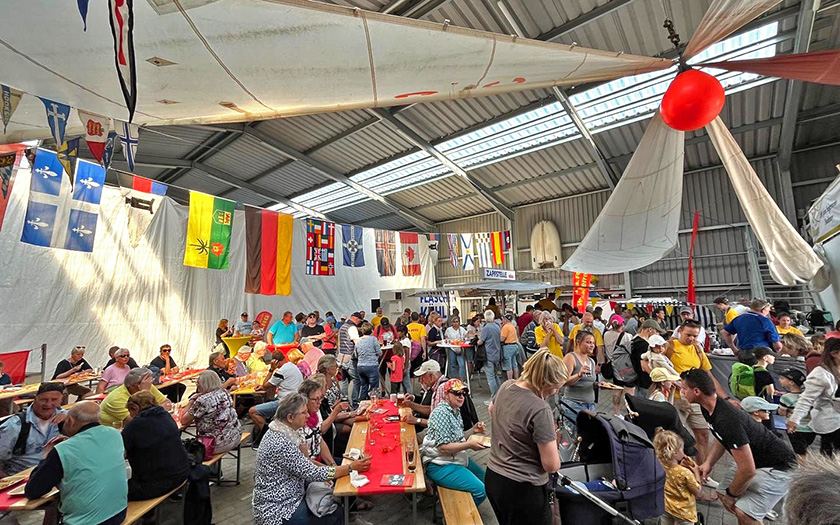 DLRG: Buntes Jubiläumsprogramm mit warmen Worten