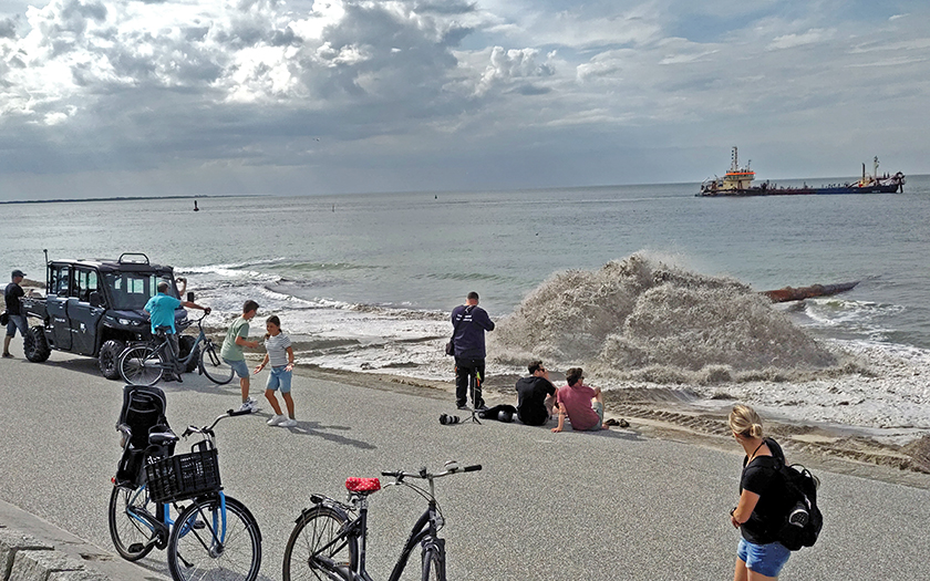 Die Strandaufspülung hat begonnen