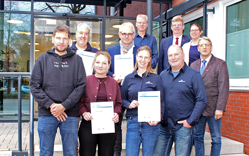 Dachdeckerei Köhn erhält Ehrung für Nachhaltigkeit